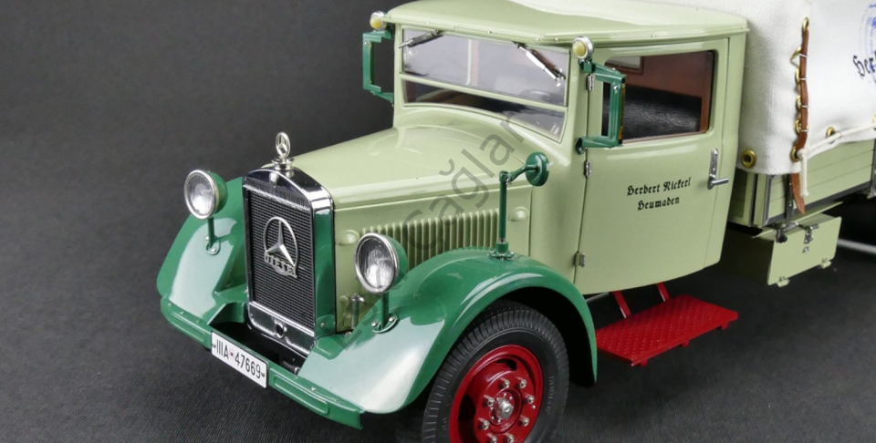 1:18 CMC Mercedes-Benz LO 2750 LKW mit Planenaufbau 1933