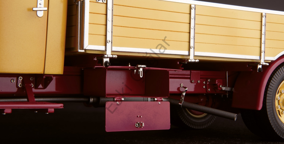 1:18 CMC Mercedes-Benz LO 2750 LKW mit Pritscenaufbau 1933