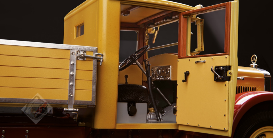 1:18 CMC Mercedes-Benz LO 2750 LKW mit Pritscenaufbau 1933
