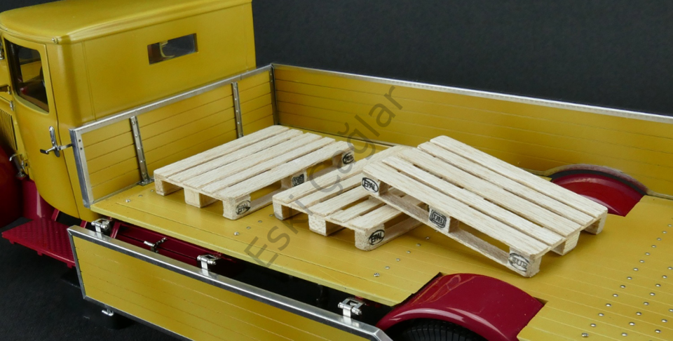1:18 CMC Mercedes-Benz LO 2750 LKW mit Pritscenaufbau 1933