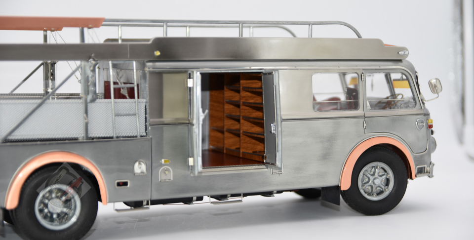 1:18 CMC FIAT 642 RN2 Renntransporter Bartoletti Clear Finish
