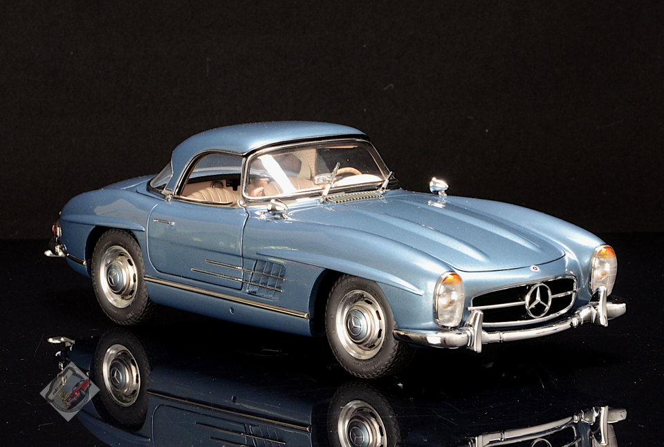1:18 CMC Mercedes-Benz 300 SL W198 Hardtop Blue