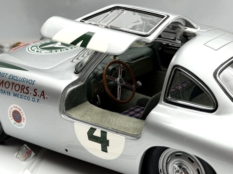 1:18 CMC Mercedes-Benz 300 SL Carrera Panamericana Green