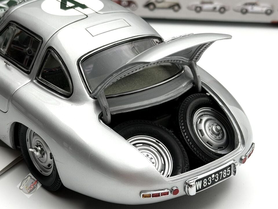 1:18 CMC Mercedes-Benz 300 SL Carrera Panamericana Green