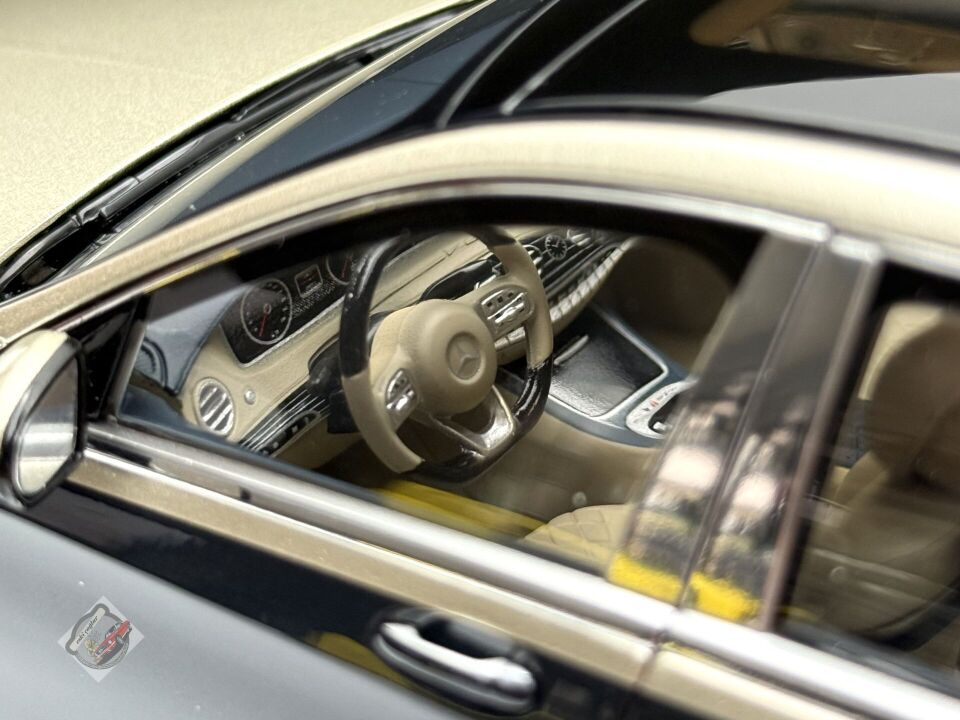 1:18 Norev Mercedes Benz Maybach S Class S650 X222 Silver Blue