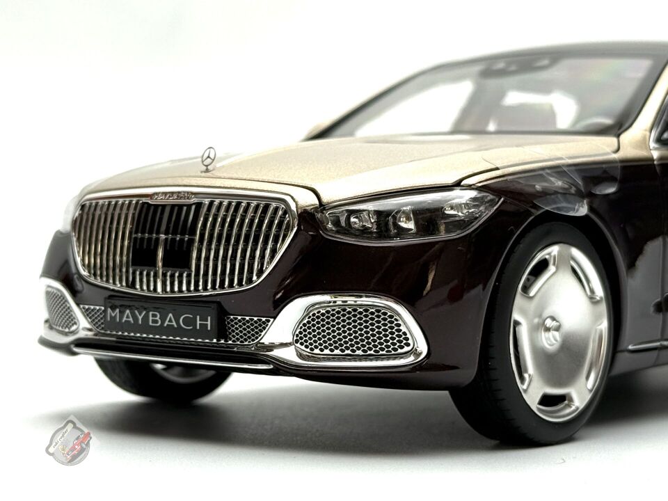1:18 Norev Mercedes-Maybach S680 4Matic X223 Rubyred Gold