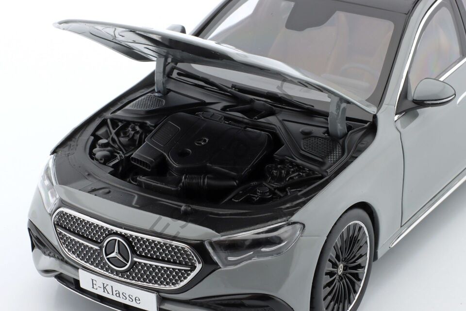 1:18 İScale Mercedes  Benz E-Class (W214) AMG Line 2024