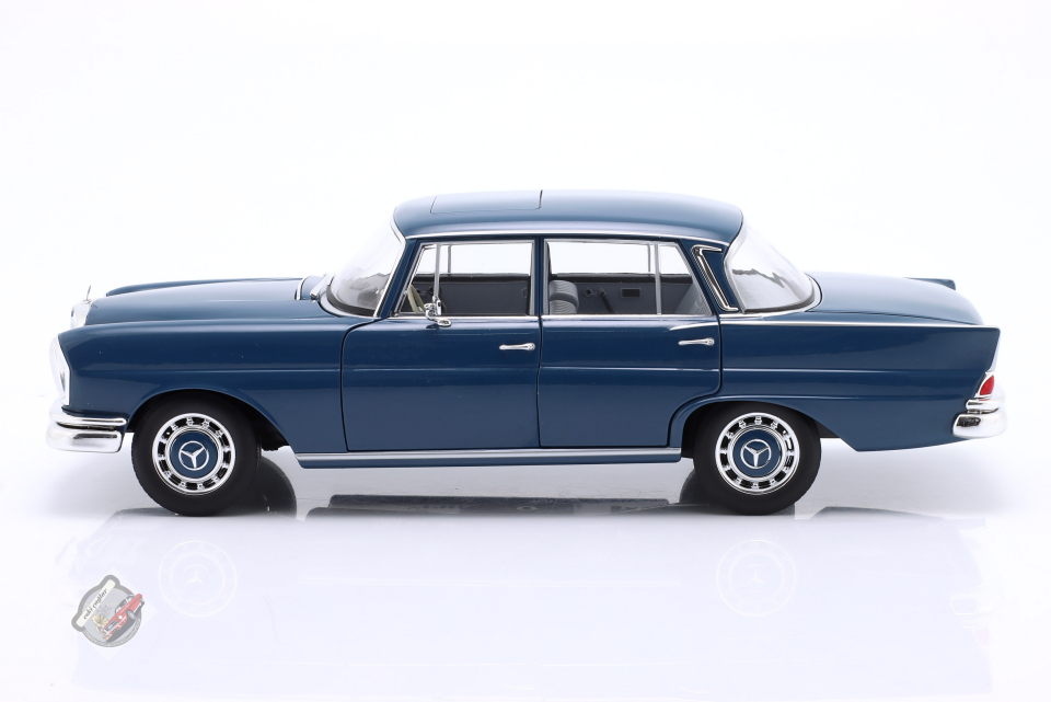 1:18 Norev Mercedes Benz 220S W111 1959