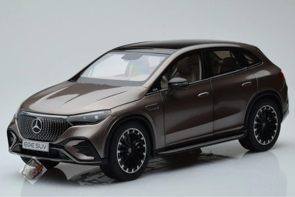 1:18 NZG Mercedes EQE SUV X294 AMG Line Velvet Brown