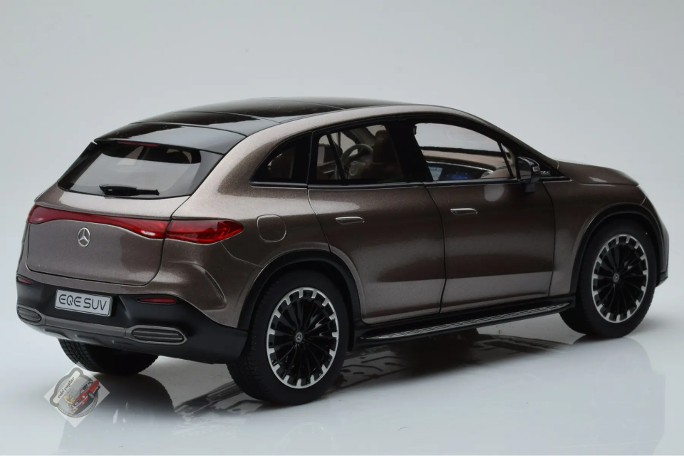 1:18 NZG Mercedes EQE SUV X294 AMG Line Velvet Brown