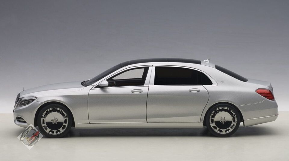 1:18 Autoart Mercedes Benz S-Class S600 V12 Biturbo 2016