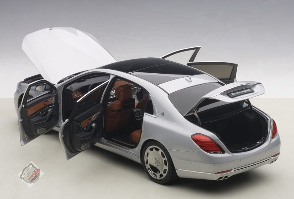 1:18 Autoart Mercedes Benz S-Class S600 V12 Biturbo 2016