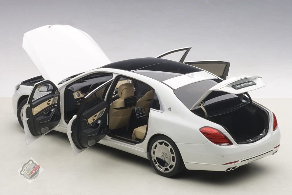 1:18 Autoart Mercedes  Benz S-Class S600 V12 Biturbo 2016