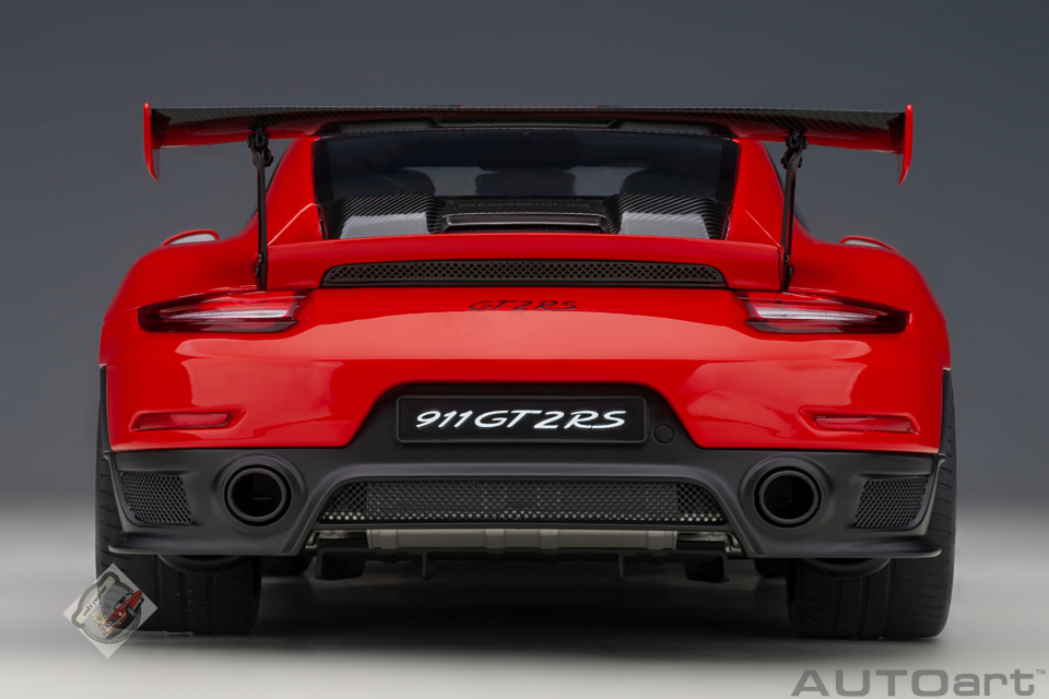 1:18 Autoart Porsche 911 (991.2) GT2 RS Weissach Package (Guards Red)