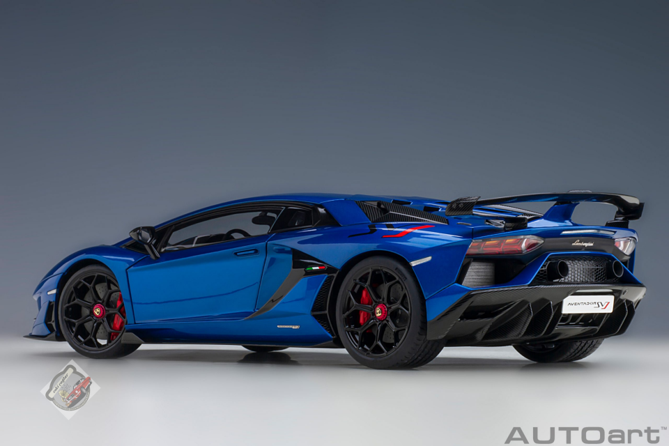 1:18 Autoart Lamborghini Aventador SVJ (Blu Nethuns)
