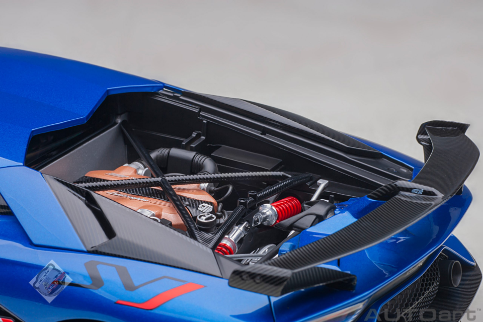 1:18 Autoart Lamborghini Aventador SVJ (Blu Nethuns)