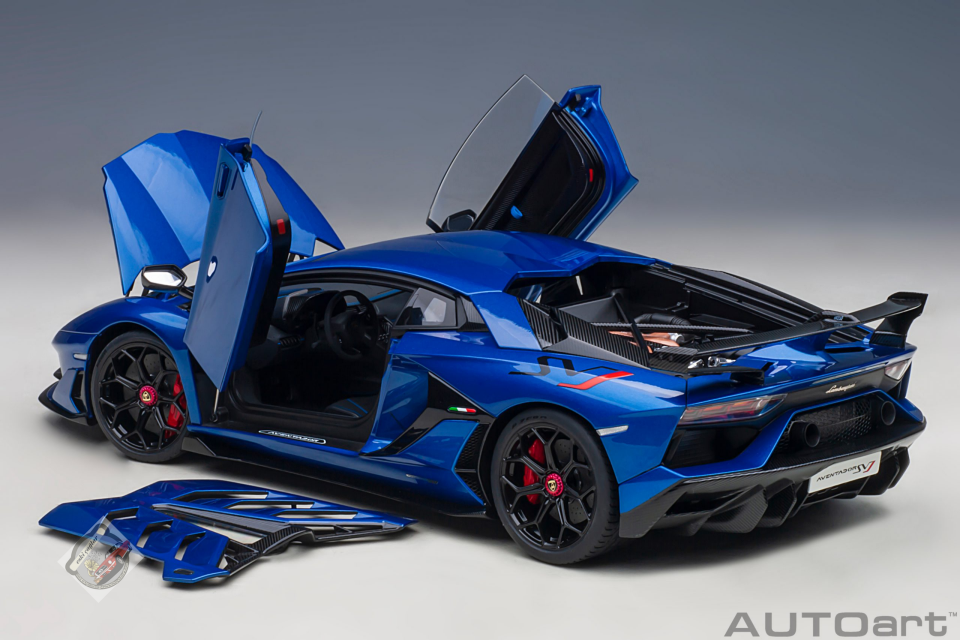 1:18 Autoart Lamborghini Aventador SVJ (Blu Nethuns)