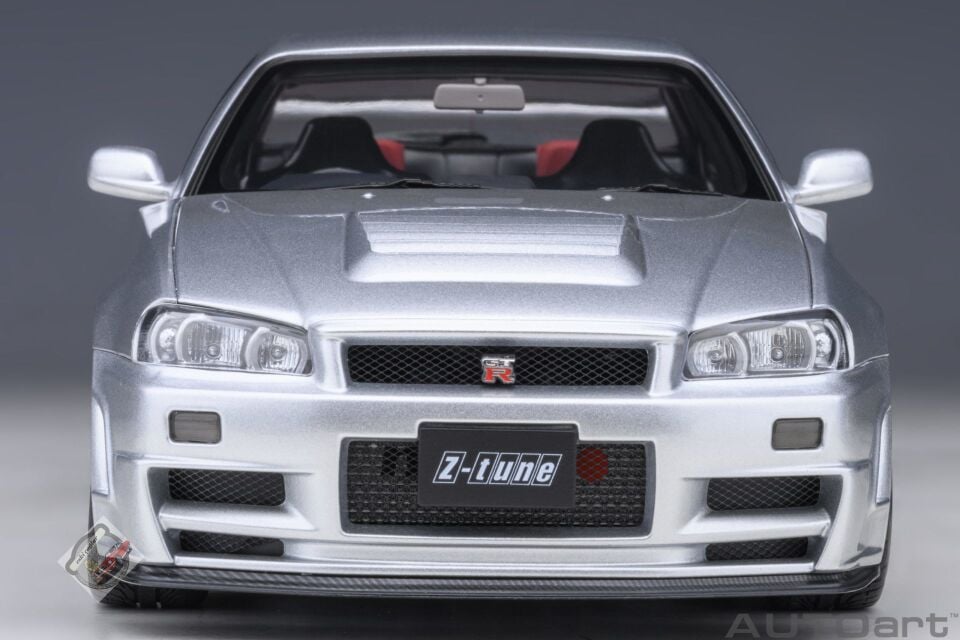 1:18 Autoart Nissan Skyline GT-R (R34) Z-TUNE 2002 Silver