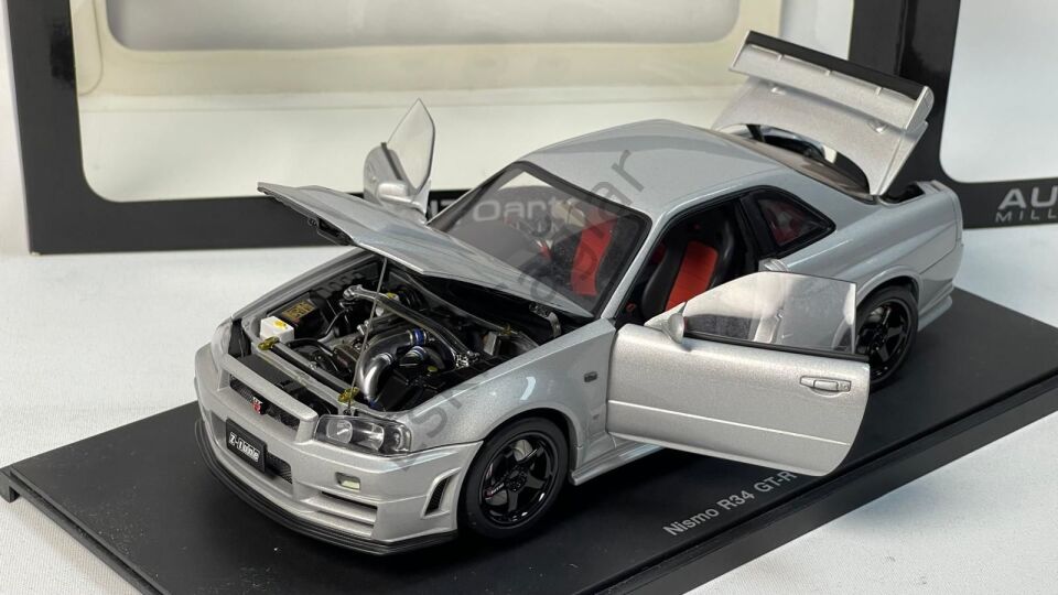 1:18 Autoart Nissan Skyline GT-R (R34) Nismo Z-Tune 2007 Silver