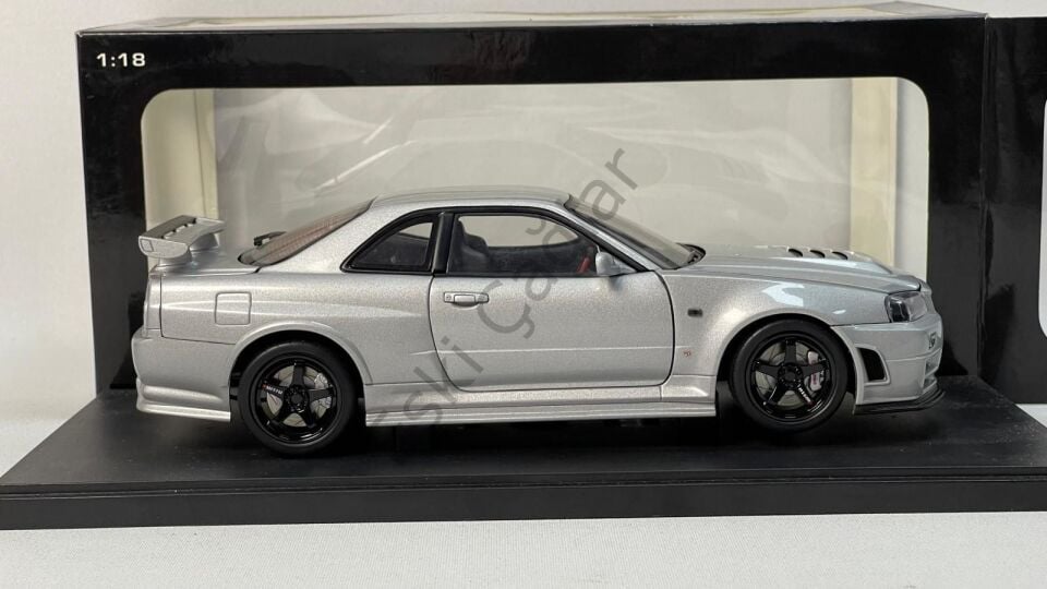 1:18 Autoart Nissan Skyline GT-R (R34) Nismo Z-Tune 2007 Silver