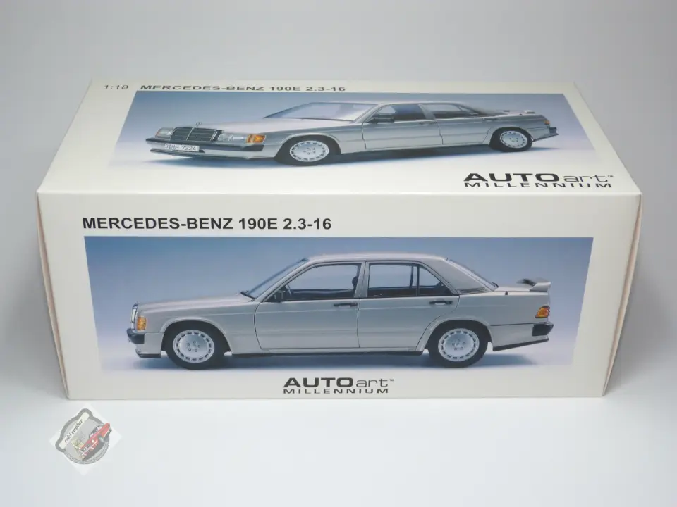 1:18 Autoart Mercedes Benz 90E (W201) 2.3-16 Smoke Silver