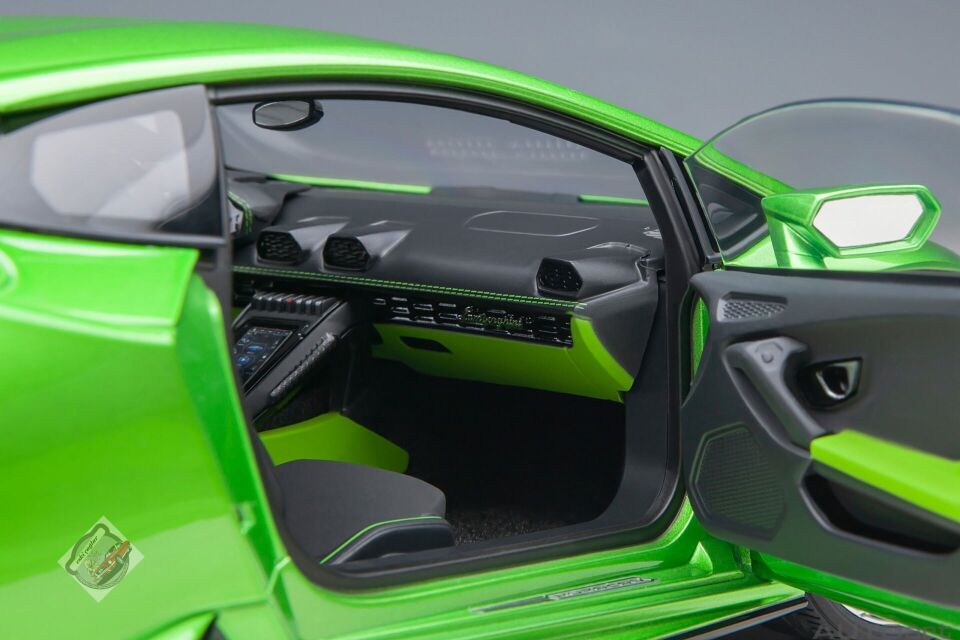 1:18 Autoart Lamborgini Huracan Evo 2018 Selvans Green