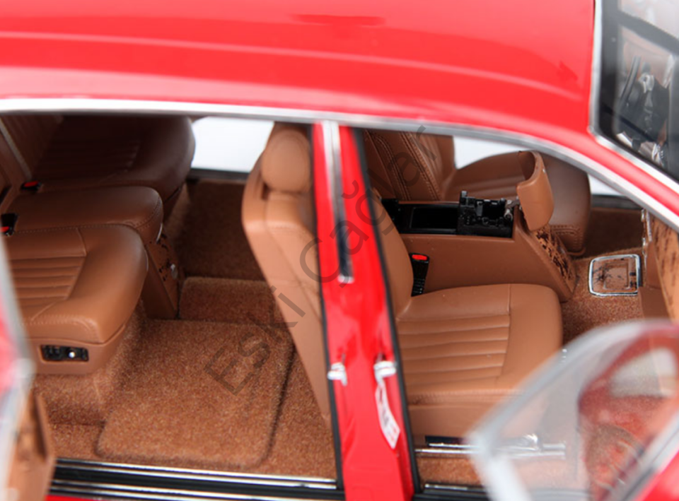 1:18 Kyosho Rolls-Royce Phantom EWB Extended Wheelbase (Light Red)