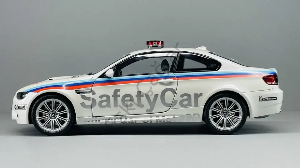 1:18 Kyosho BMW M3 Coupe MOTO GP 2008 SAFETY CAR