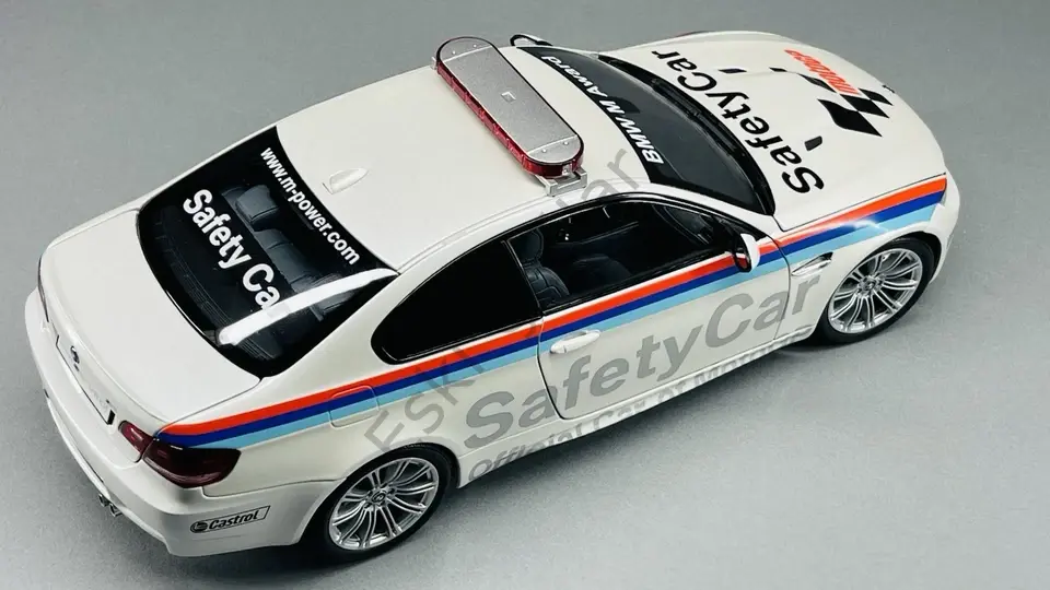 1:18 Kyosho BMW M3 Coupe MOTO GP 2008 SAFETY CAR
