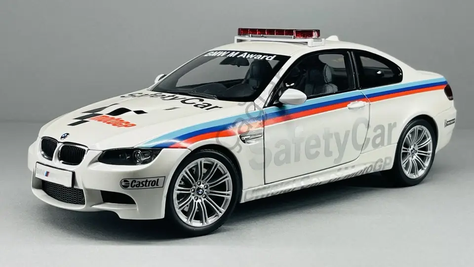 1:18 Kyosho BMW M3 Coupe MOTO GP 2008 SAFETY CAR