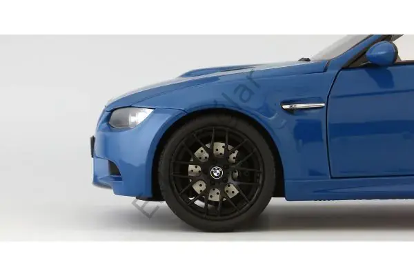 1:18 Kyosho BMW E92 M3 Coupe 2007 Laguna Seca Blue