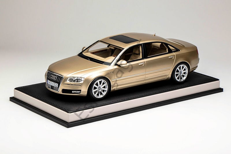 1:18 Kyosho Audi A8 W12 2009 Beige