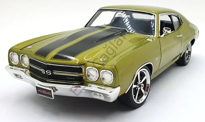 1:18 Acme 1970 Chevrolet Chevelle SS Restomod Hard Top Citrus Green