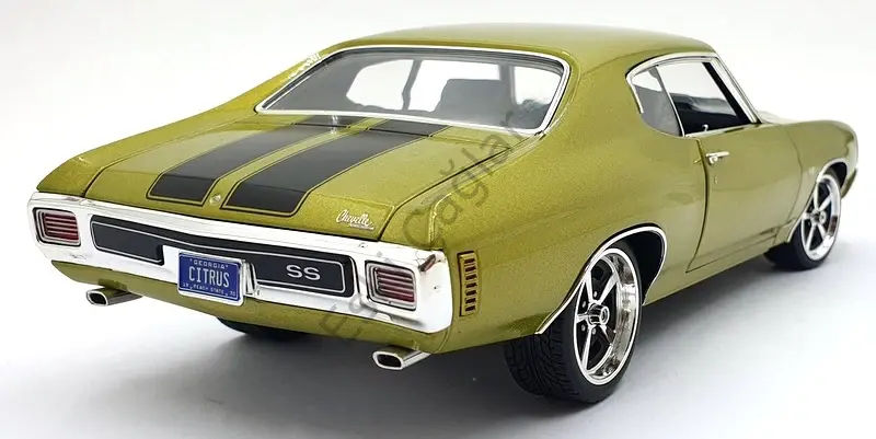 1:18 Acme 1970 Chevrolet Chevelle SS Restomod Hard Top Citrus Green