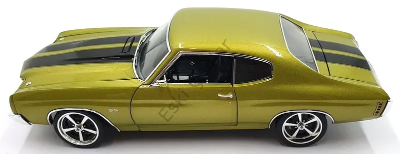 1:18 Acme 1970 Chevrolet Chevelle SS Restomod Hard Top Citrus Green