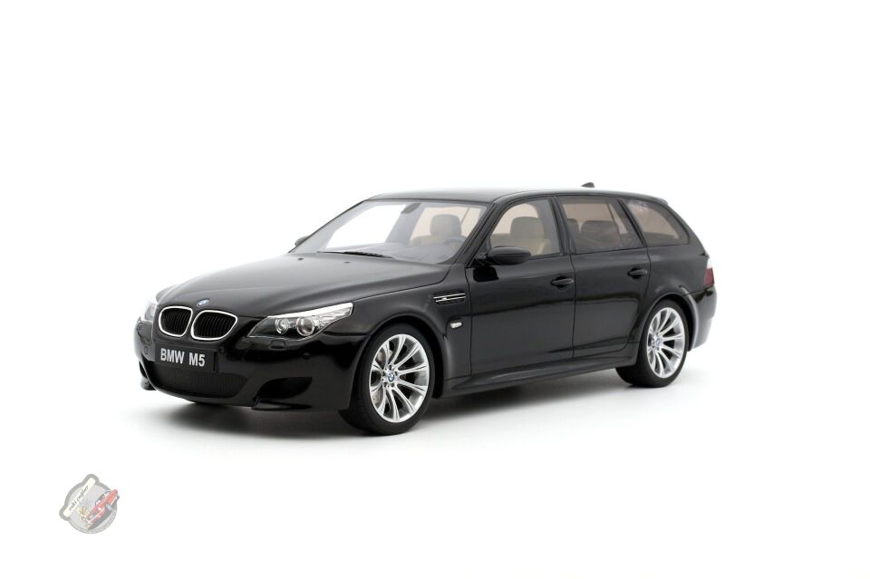 1:18 Otto Model BMW M5 (E61) 2005 Touring Station Wagon Black Recine
