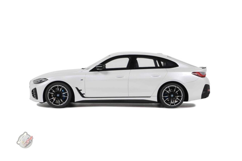 1:18 Otto Model BMW İ4 M50 Mineral C6A Recine