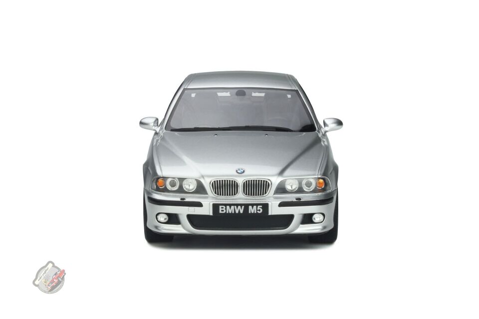 1:18 Otto Model BMW 5 Series M5 (E39) Titanium Silver Wheels Recine