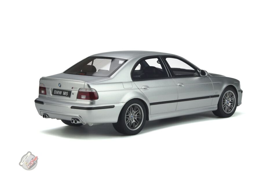 1:18 Otto Model BMW 5 Series M5 (E39) Titanium Silver Wheels Recine