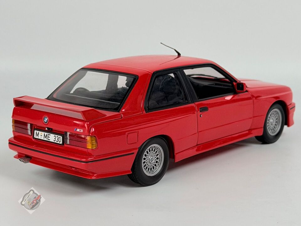 1:18 Minichamps Bmw E30 M3 Street Version Red
