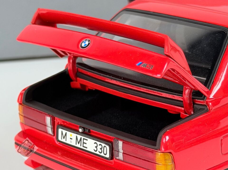 1:18 Minichamps Bmw E30 M3 Street Version Red