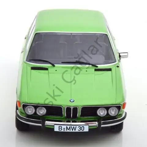 1:18 Kkscale BMW 3.0S E3 2 Series Green Recine