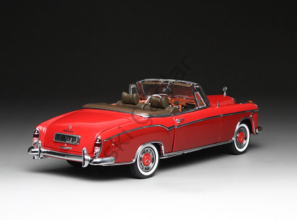 1:18 SunStar Mercedes Benz 1960  220 SE 220SE Cabriolet Red