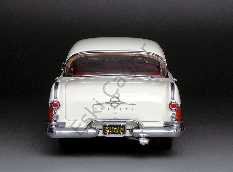 1:18 SunStar 1955 Pontiac Star Chief Maroon Red