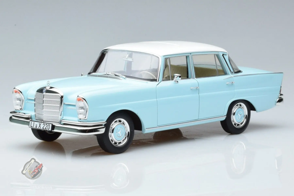 1:18 Norev Mercedes Benz 220SE (W111) 1965 Light Blue