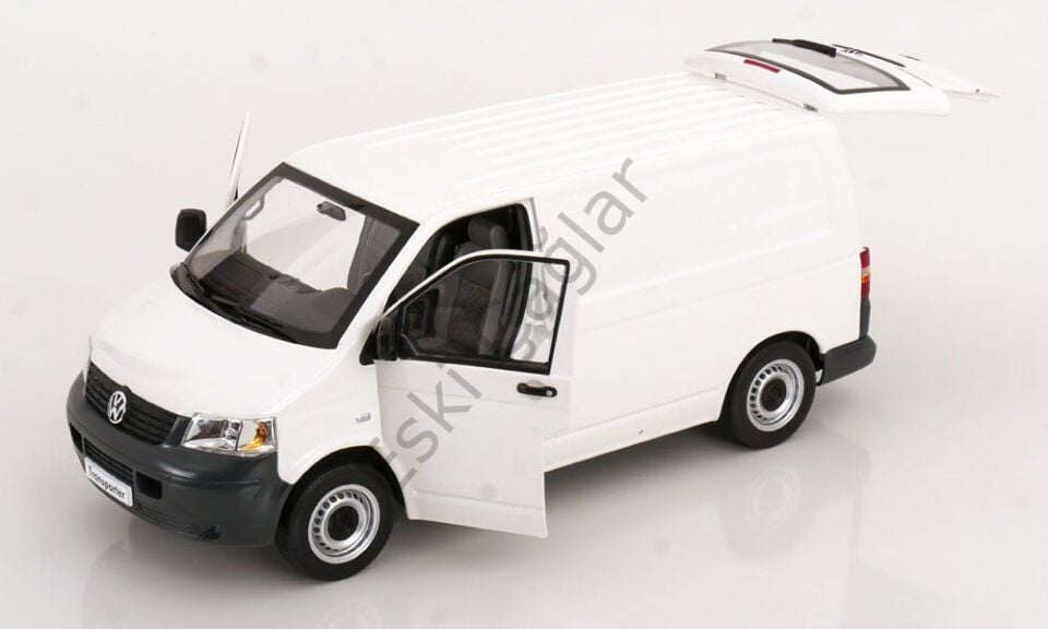 1:18 Norev VolksWagen T5 vAN Trnsporter 2003 White