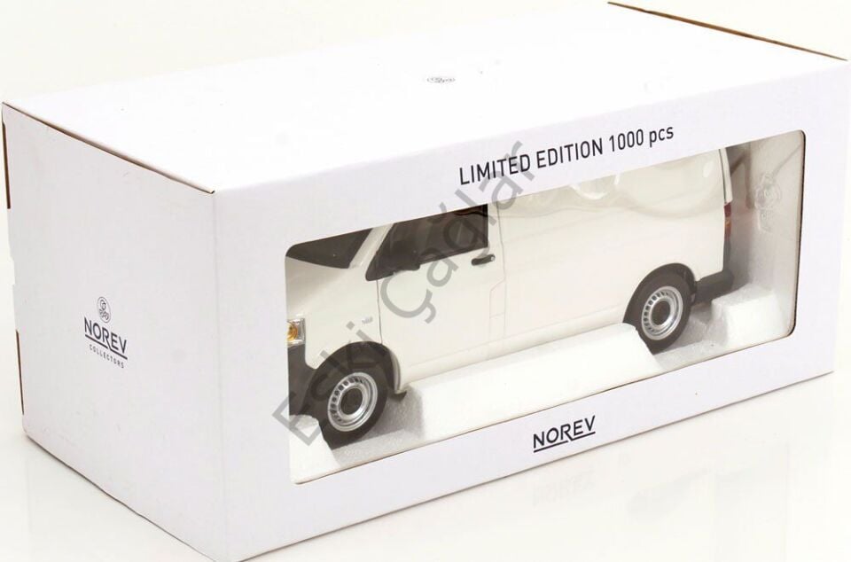 1:18 Norev VolksWagen T5 vAN Trnsporter 2003 White