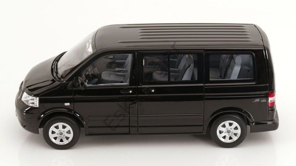 1:18 Norev Volksvagen T5 Multivan Minibus 2003 Black