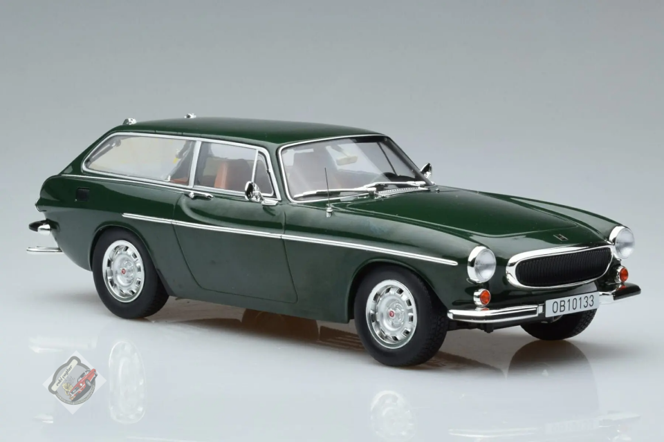1:18 Norev 1973 Volvo 1800 ES Cypres Green