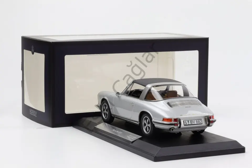 1:18 Norev Porsche 911 E Targa 1969 Silver 400pcs